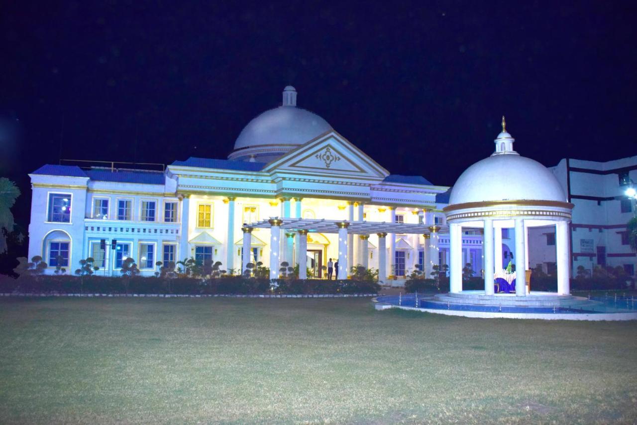 The Royal Palace Dewas Экстерьер фото